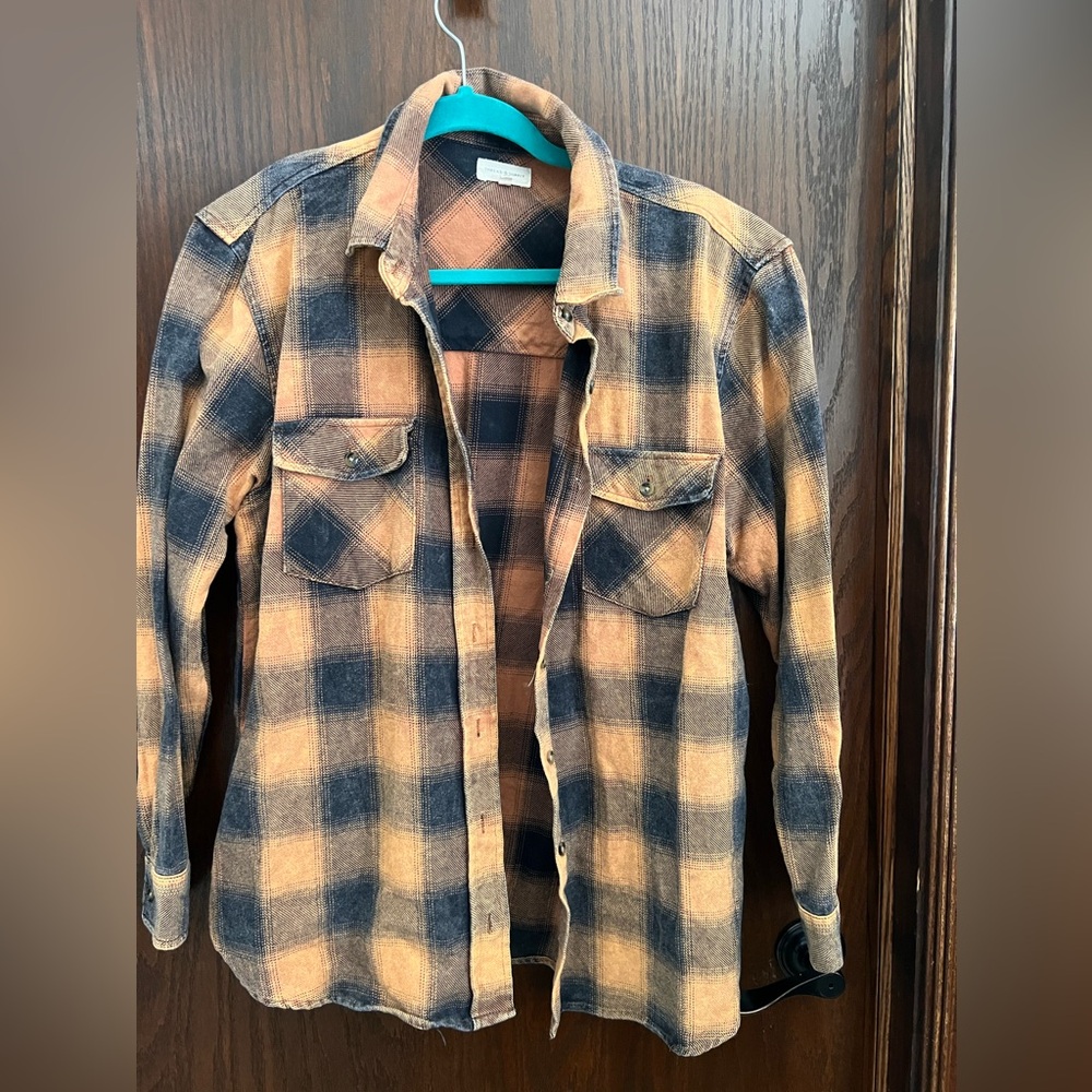 Plaid top